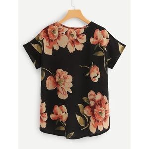 SHEIN Tops - NWOT Floral Dip Hem Top Sz L SHEIN Tops - NWOT Floral Dip Hem Top Sz L